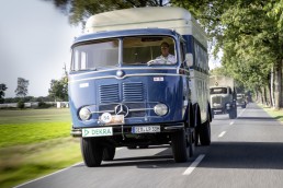 Mercedes-Benz LP 333, Fahrer: Joachim Schlereth, Leiter Vertrieb und Services Lkw Mercedes-Benz Deutschland, 17. Deutschlandfahrt für Lkw-Oldtimer.