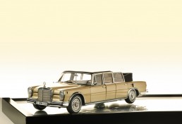 Das Mercedes-Benz 600 Pullman Landaulet (W 100) von CMC im Maßstab 1:18 gewann bei der Wahl zum „Modellfahrzeug des Jahres“ durch die Leser der Fachzeitschrift „Modell Fahrzeug“ in den Kategorien „Supermodell des Jahres 2020“ und „Sammeln: 1:18 Klassik“. Foto: Delius Klasing Verlag.