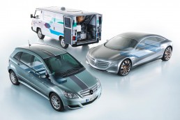 volution der Brennstoffzellentechnologie bei Daimler: Vom laderaumfüllenden Brennstoffzellensystem im NECAR 1 über die B-Klasse F-CELL bis hin zum Forschungsfahrzeug F 125!
