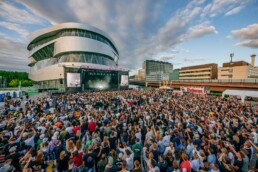 Mercedes-Benz Museum, Sommerprogramm 2022. Konzertsommer am Mercedes-Benz Museum. Konzert von Sido am 10. Juli 2022.