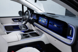 Der neue vollelektrische Mercedes-Benz VLE - Die Angaben sind vorläufig und wurden intern nach Maßgabe der Zertifizierungsmethode „WLTP-Prüfverfahren“ ermittelt. Es liegen bislang weder eine EG-Typgenehmigung noch eine Konformitätsbescheinigung mit amtlichen Werten vor. Abweichungen zwischen den Angaben und den amtlichen Werten sind möglich.