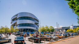 Markenoffenes Klassikertreffen Classics & Coffee am Mercedes-Benz Museum. Aufnahme aus dem Jahr 2024. Foto: Thomas Niedermüller. (Fotosignatur der Archive von Mercedes-Benz Classic: D840327)