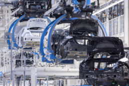 Einblick in die Top-End-Fahrzeugproduktion: Montagehalle Factory 56 im Mercedes-Benz Werk Sindelfingen (Deutschland)