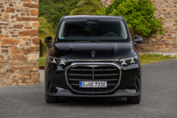 Der neue elektrische Mercedes-Benz VLE / Presse Test Drive Bilbao, Spain (Mercedes-Benz VLE 300 elektrisch | Energieverbrauch kombiniert: 20,7–18,4 kWh/100 km | CO₂-Emissionen kombiniert: 0 g/km | CO₂-Klasse: A);Mercedes-Benz VLE 300 elektrisch | Energieverbrauch kombiniert: 20,7–18,4 kWh/100 km | CO₂-Emissionen kombiniert: 0 g/km | CO₂-Klasse: A*