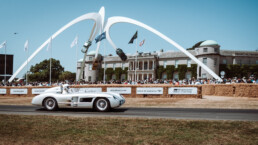 Mercedes-Benz Classic beim Goodwood Festival of Speed 2026. Marcus Breitschwerdt, CEO der Mercedes-Benz Heritage GmbH, im Mercedes-Benz 300 SLR Rennsportwagen (W 196 S, 1955) auf der Bergrennstrecke.