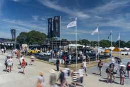 Mercedes-Benz Classic beim Goodwood Festival of Speed 2026. Stand von Mercedes-Benz, links im Bild der 300 SL Rennsportwagen von 1952.