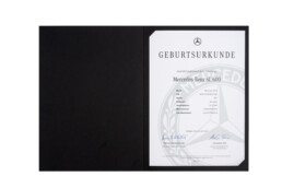 Mercedes-Benz Classic Geburtsurkunde. Studioaufnahme. (Fotosignatur der Archive von Mercedes-Benz Classic: D867262)