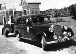 Mercedes-Benz 170 D Kombiwagen mit Anhänger als Servicefahrzeug des Mercedes-Benz Kundendienstes, Anfang der 1950er-Jahre. (Fotosignatur der Archive von Mercedes-Benz Classic: 1989M4410)
