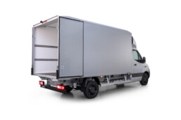 eSprinter Fahrgestell mit „Aerobox“ Trockenfrachtkoffer von Spier GmbH & Co. Fahrzeugwerk KG