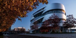 Mercedes-Benz Museum, Stuttgart. Außenaufnahme. (Originale Fotosignatur der Archive von Mercedes-Benz Classic: D579825)